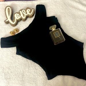 FASHION NOVA FORGET HIM BODYSUIT -XS 💕